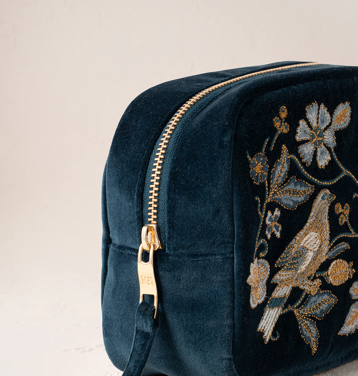 Botanical Birds Makeup Bag - Image 3