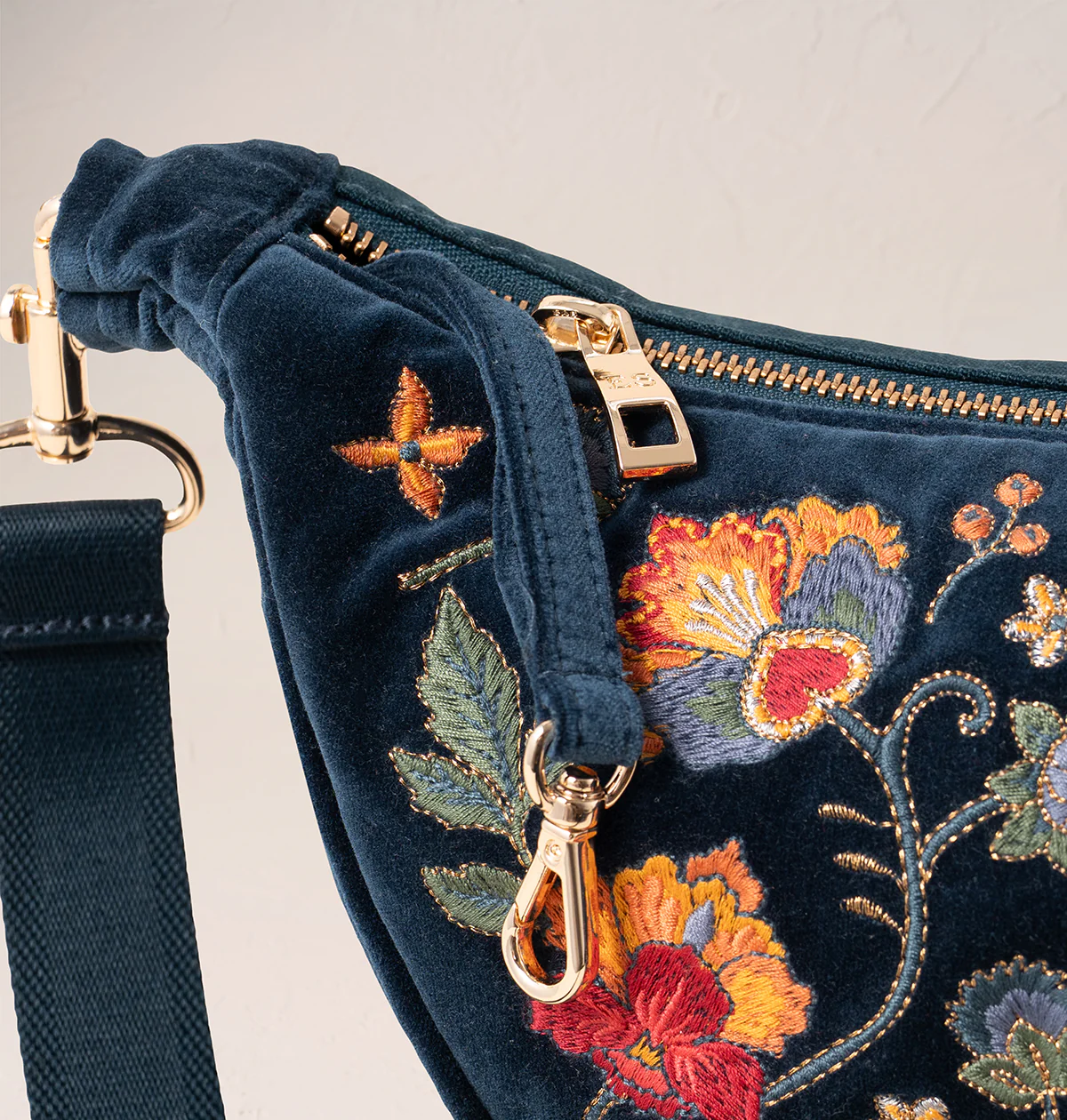 Botanical Garden Velvet Crossbody Sling Bag - Image 7