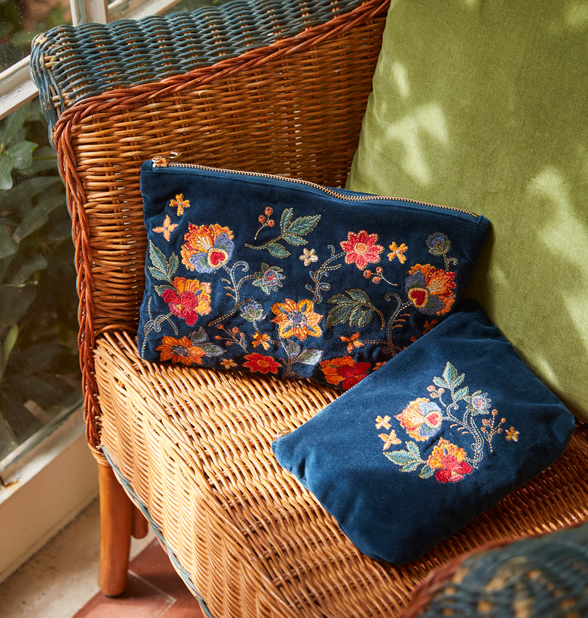 Botanical Garden Mini Pouch - Image 2