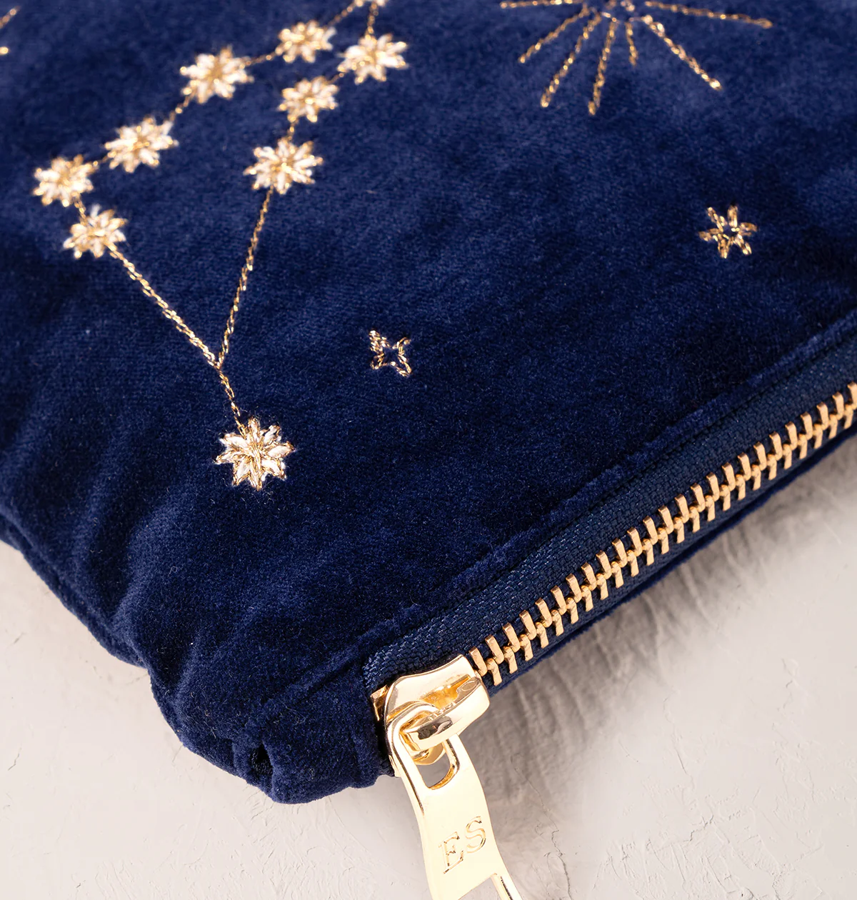 Capricorn Navy Everyday Pouch - Image 5
