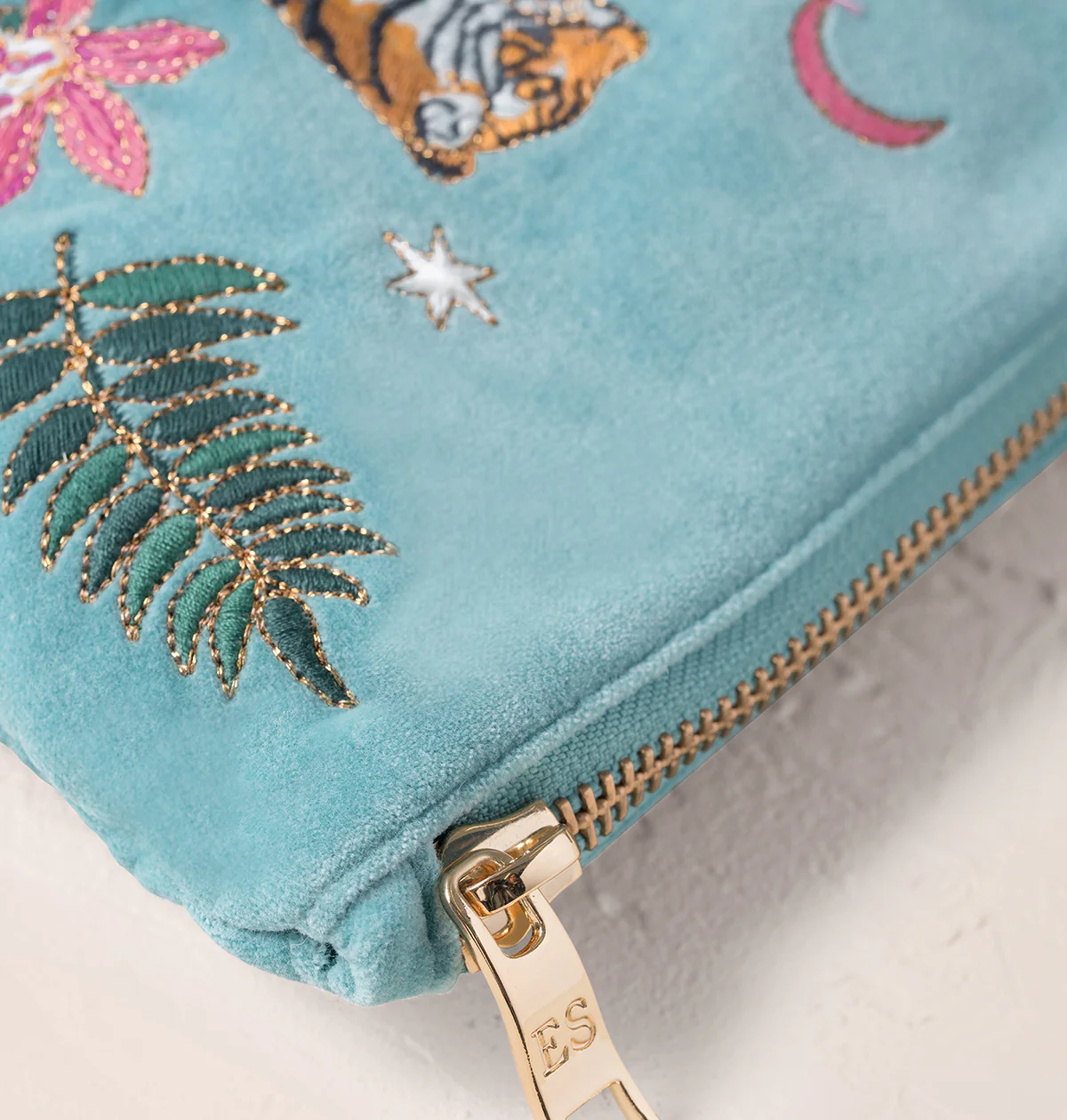 Celestial Tigers Everyday Pouch - Image 3