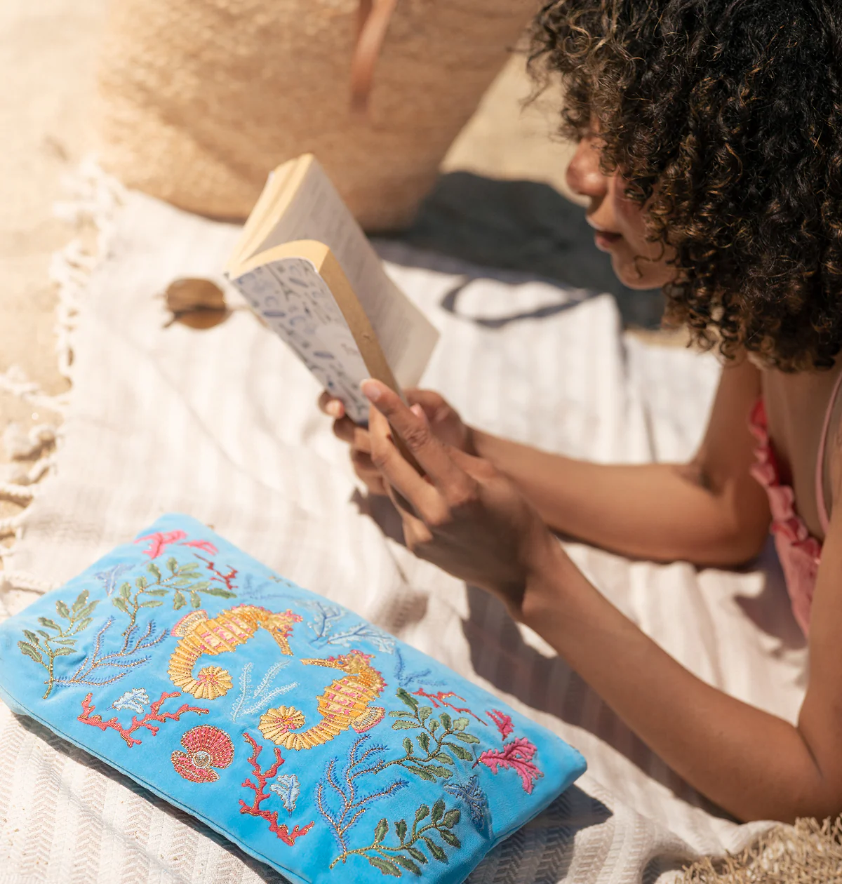 Coral Seahorse Everyday Pouch - Image 4