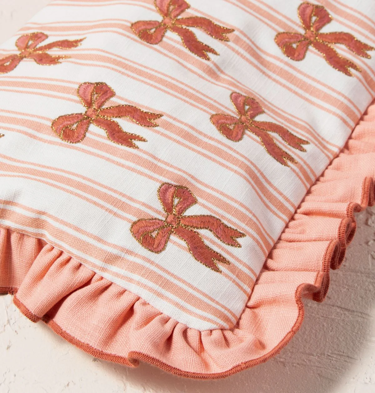 Dazzling Bows Stripe Printed Frill Pouch - Image 2