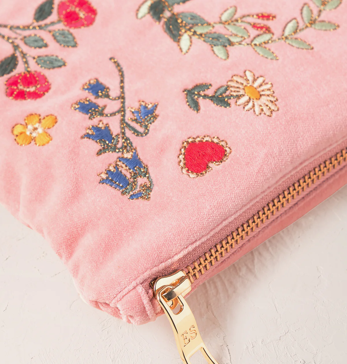 Earth Goddess Mum Everyday Pouch - Image 4