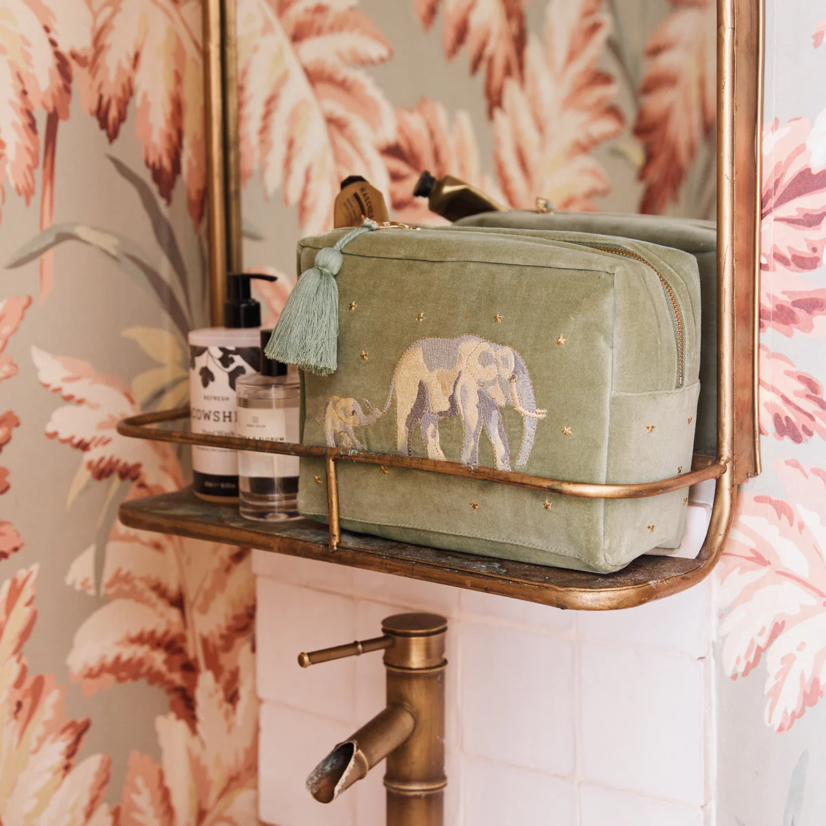 Elephant Conservation Wash Bag - Image 8