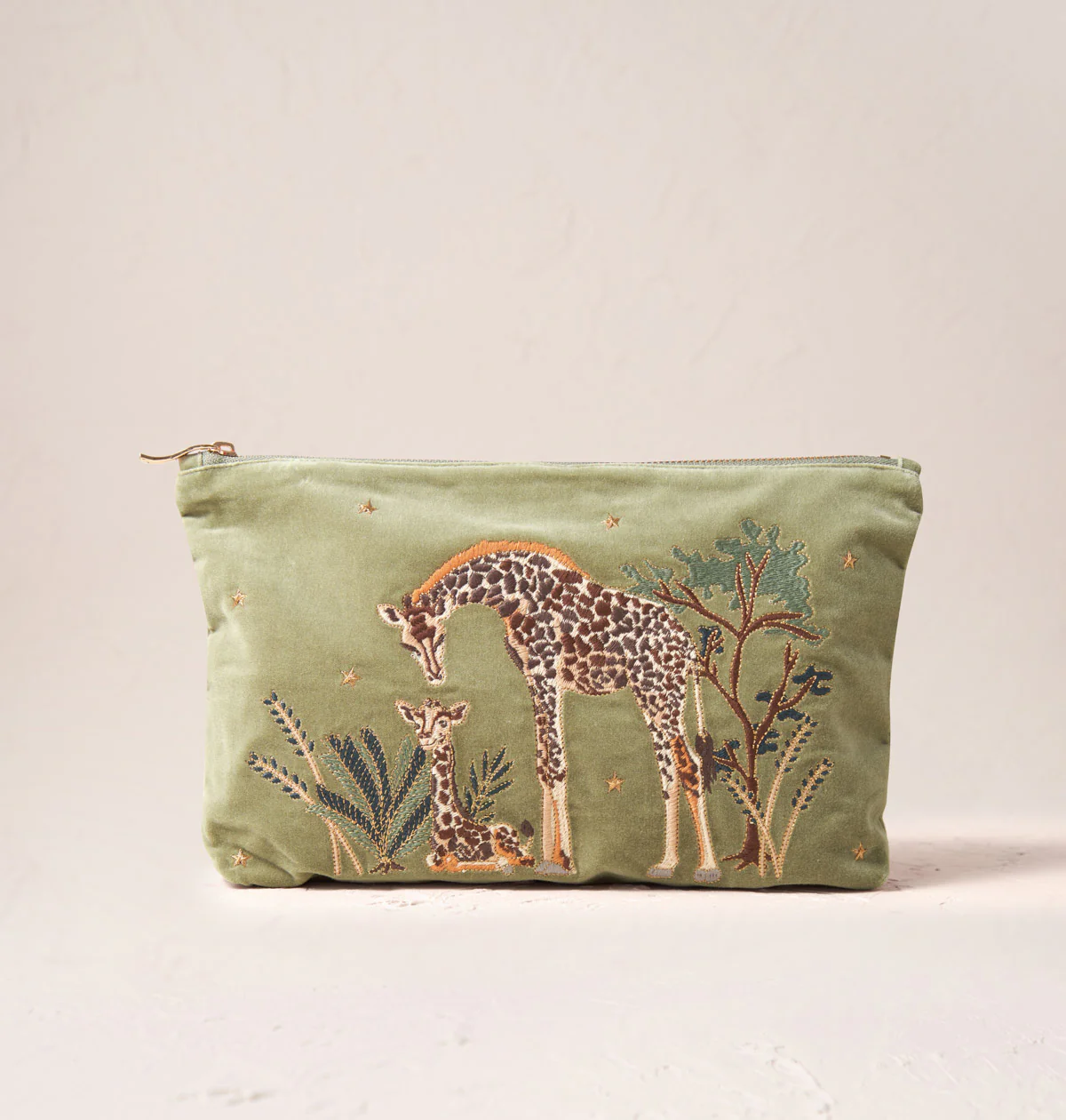 Giraffe Mother & Baby Everyday Pouch - Image 2