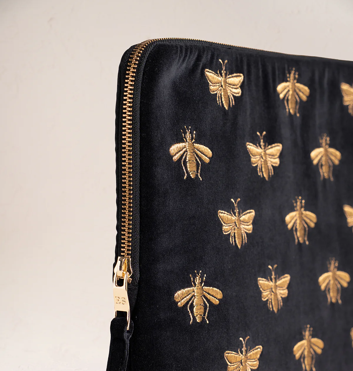 Honey Bee Laptop Case Large - Image 2