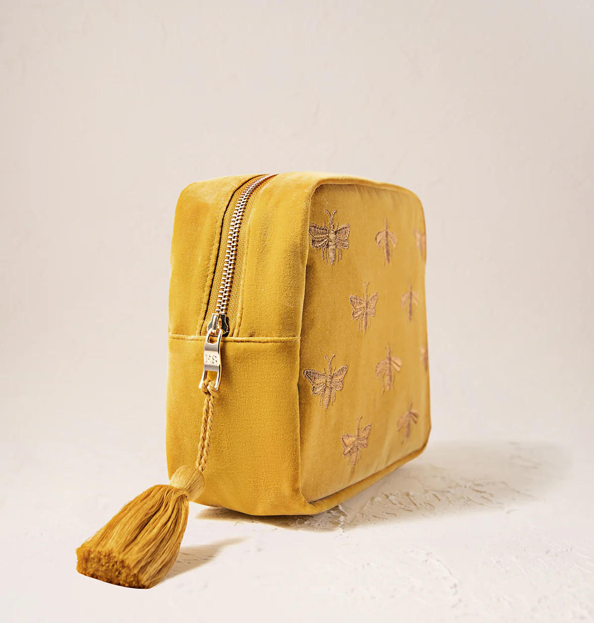 Honey Bee Wash Bag - Image 3