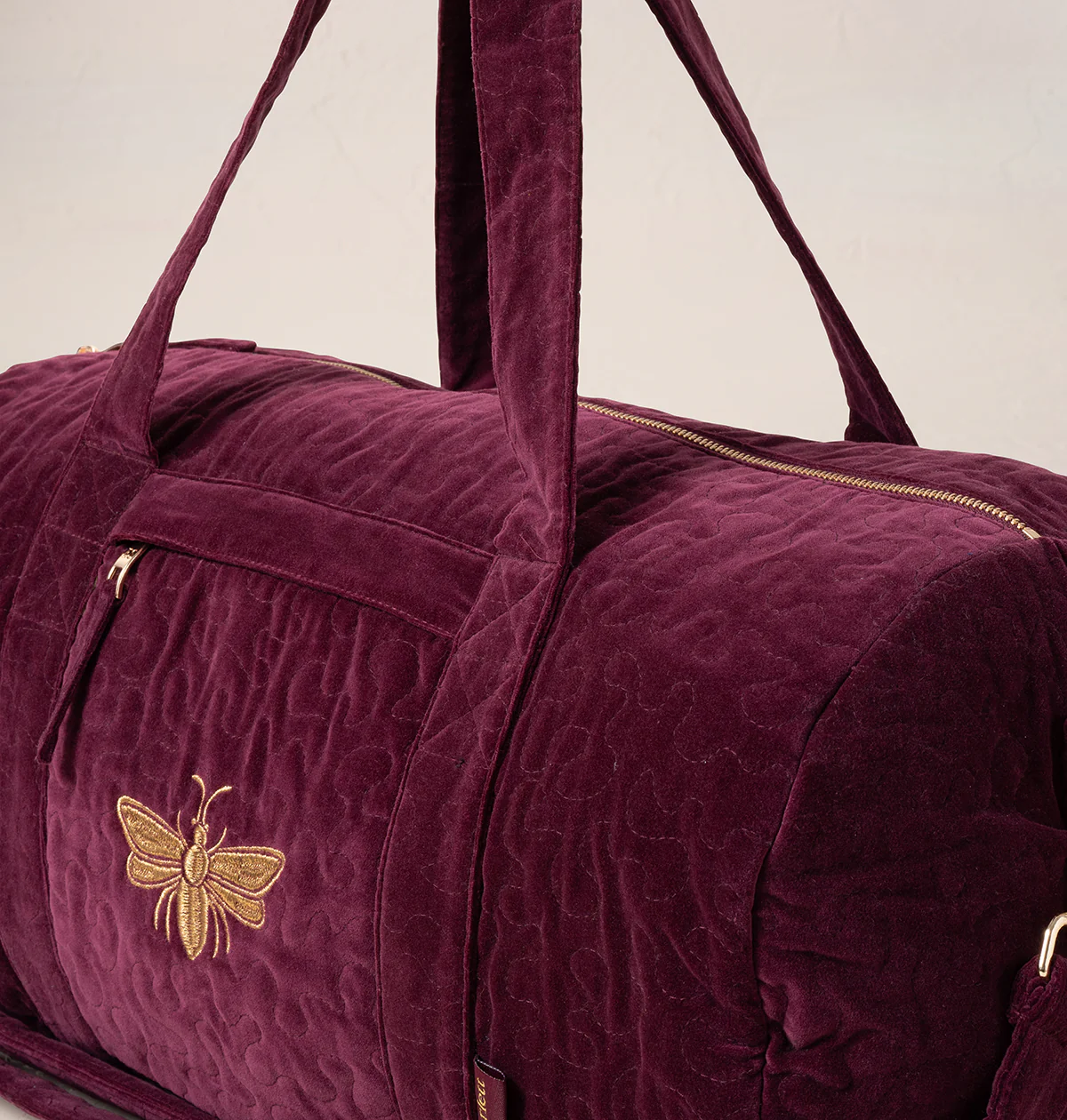 Honey Bee Overnight Bag - Image 3
