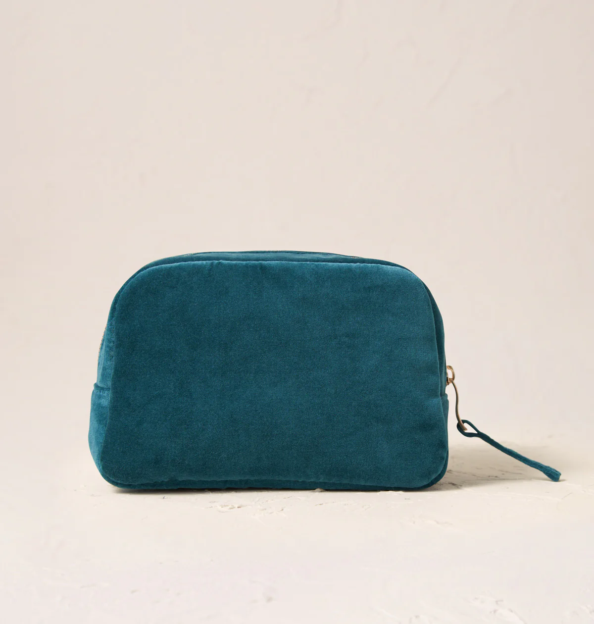 Honey Bee Makeup Bag - Image 6