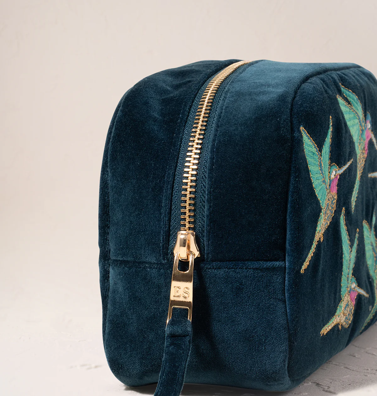 Hummingbird Makeup Bag - Image 2