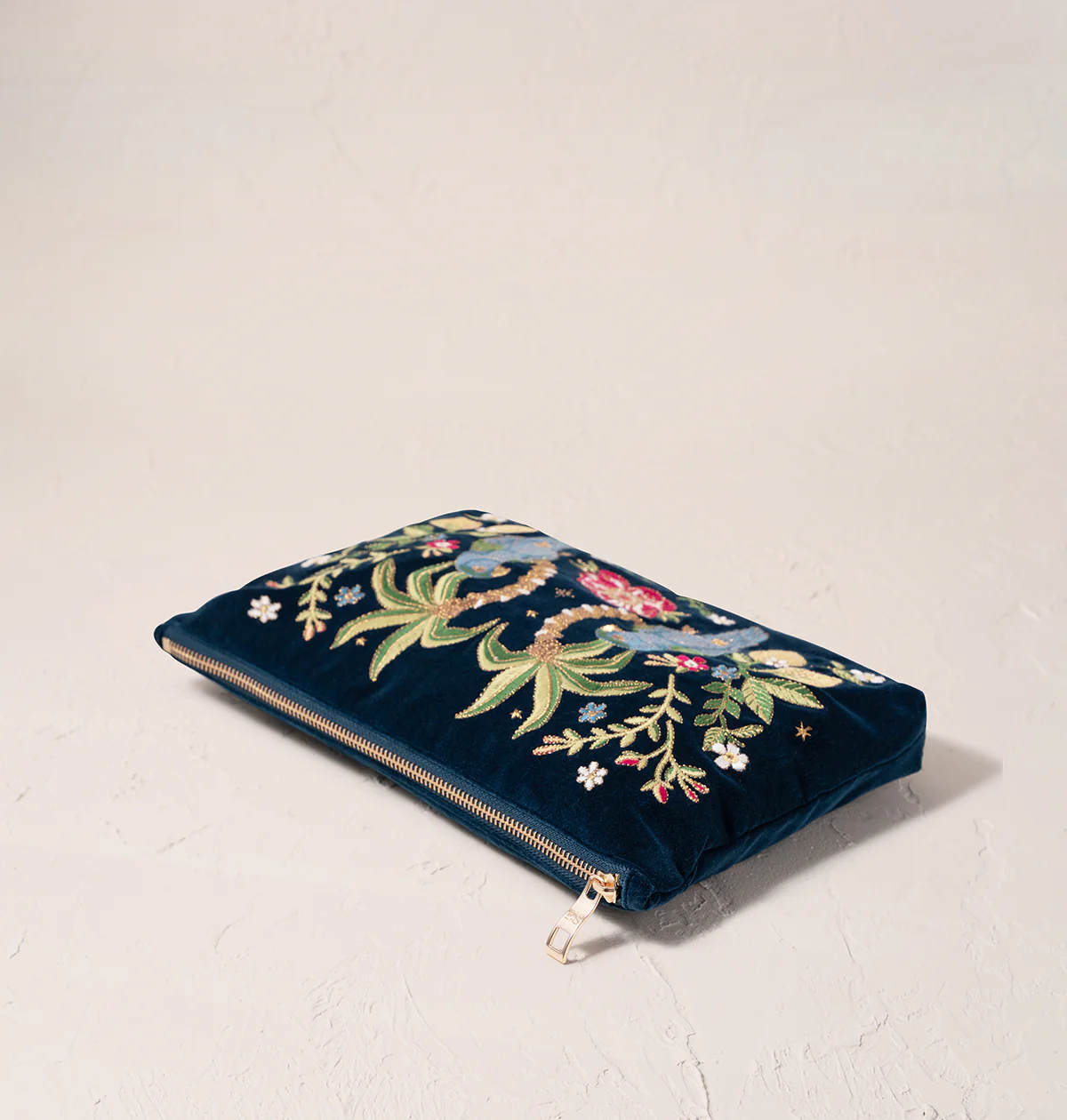 Tropical Parrot Everyday Pouch - Image 4