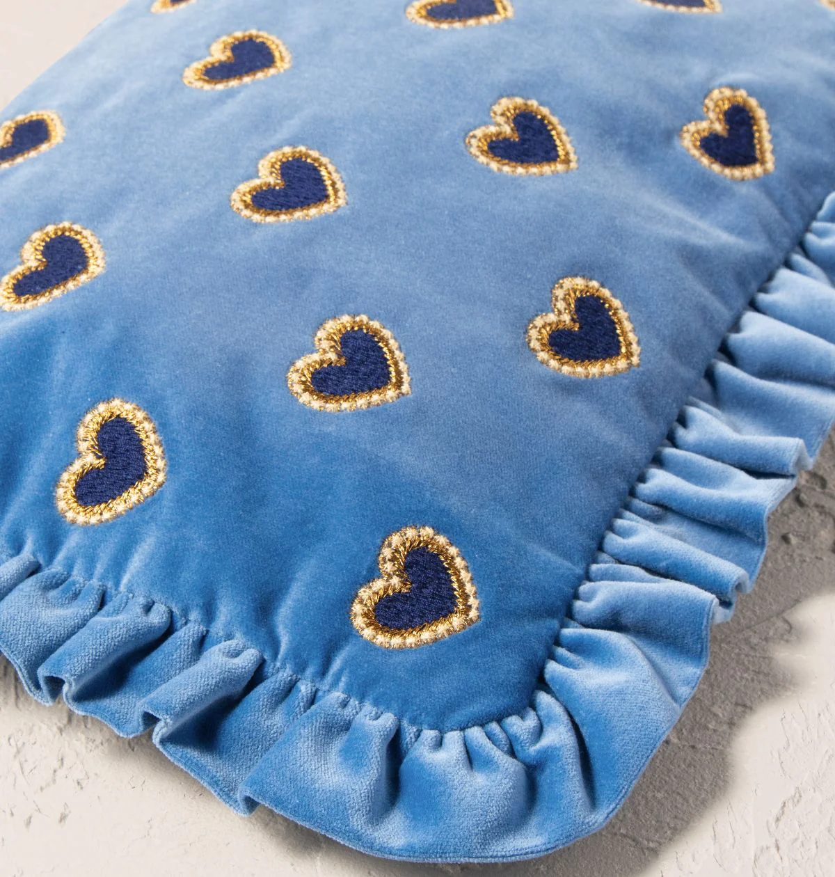 Love Hearts Frill Pouch - Image 2