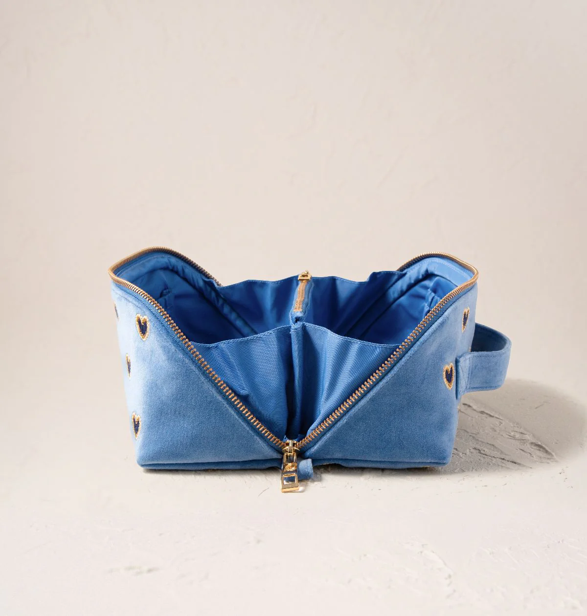 Love Hearts Open Flat Makeup Bag - Image 3