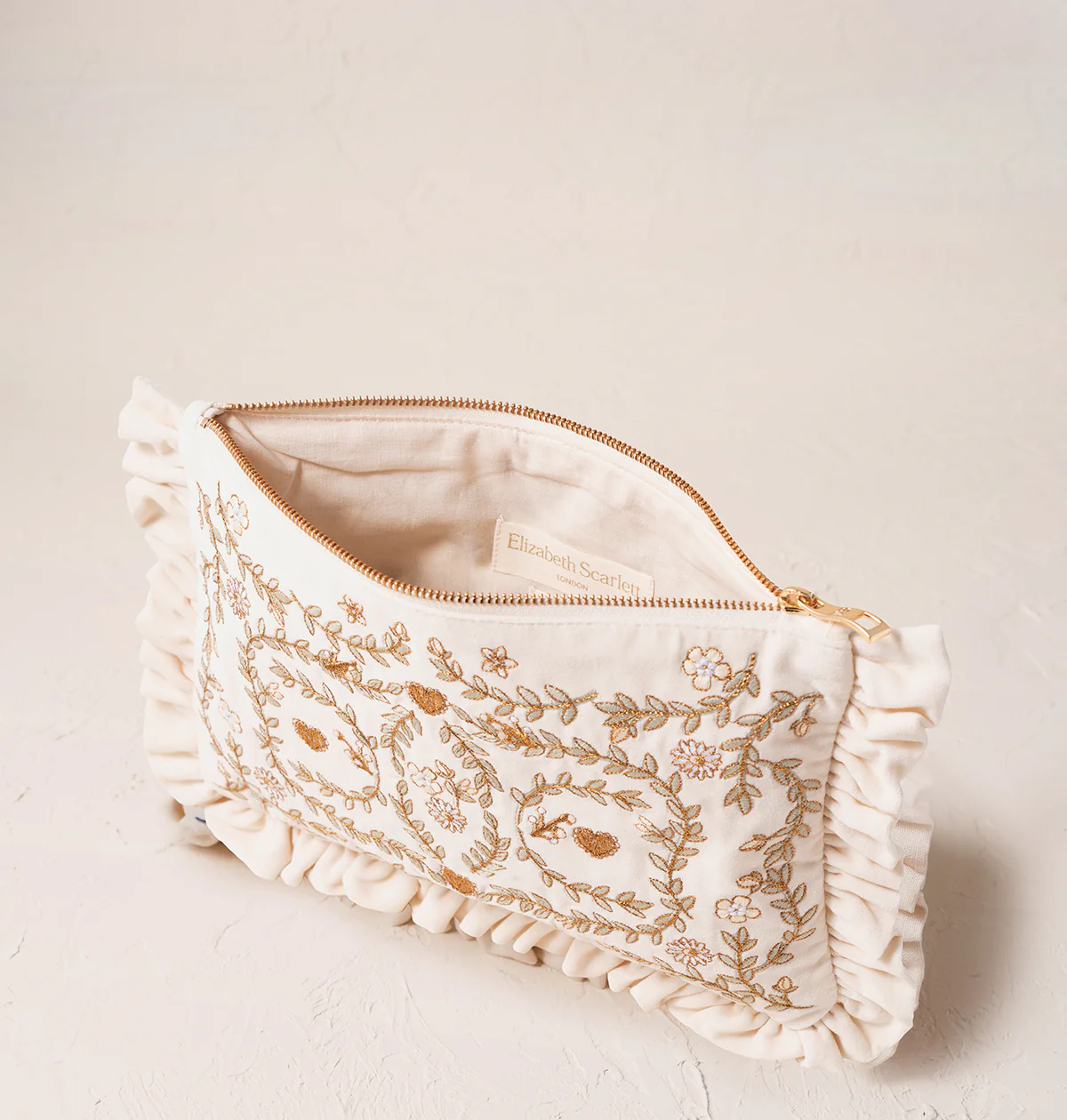 Mediterranean Garden Bride Frill Pouch - Image 3