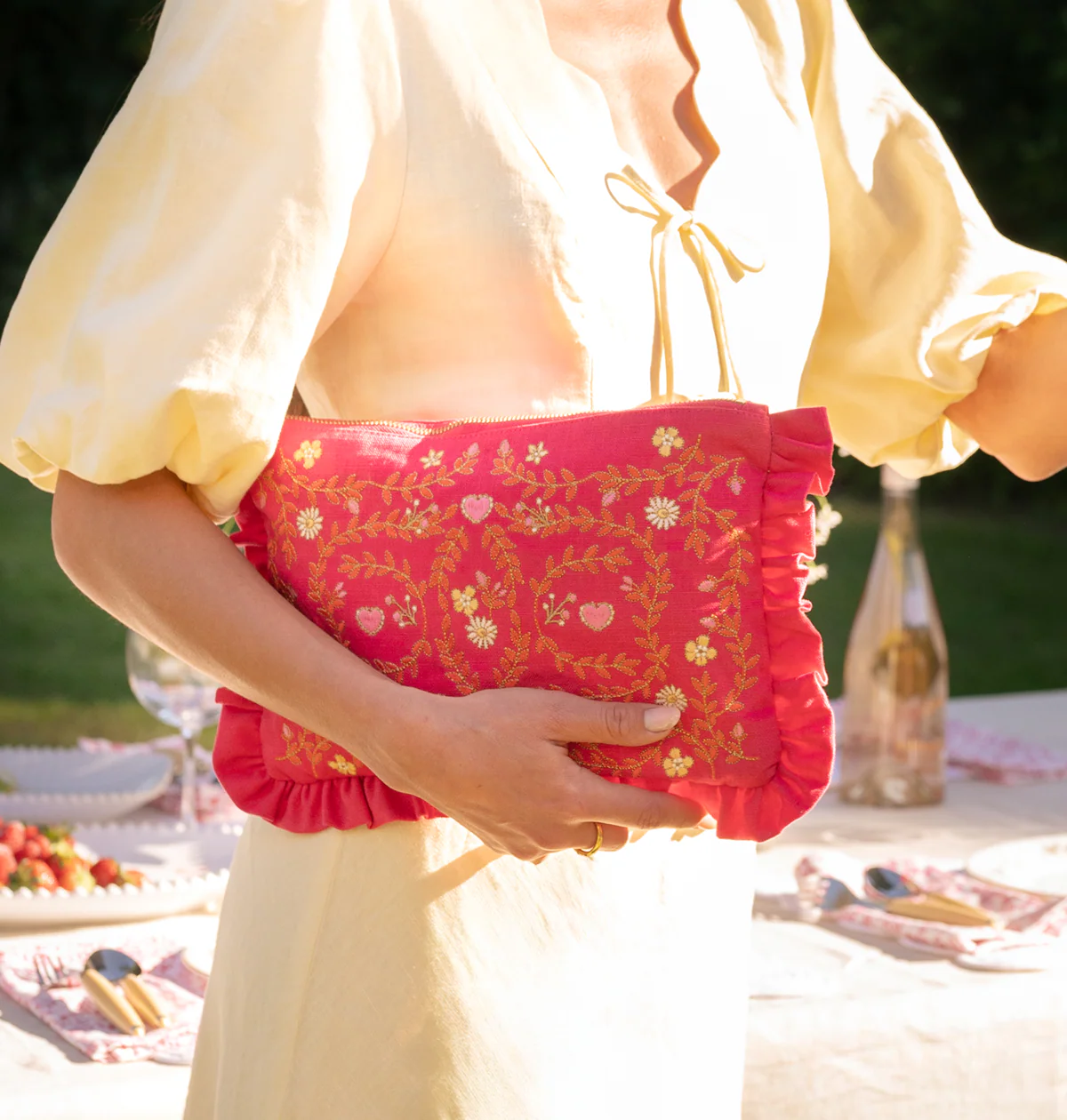 Mediterranean Garden Frill Pouch - Image 4