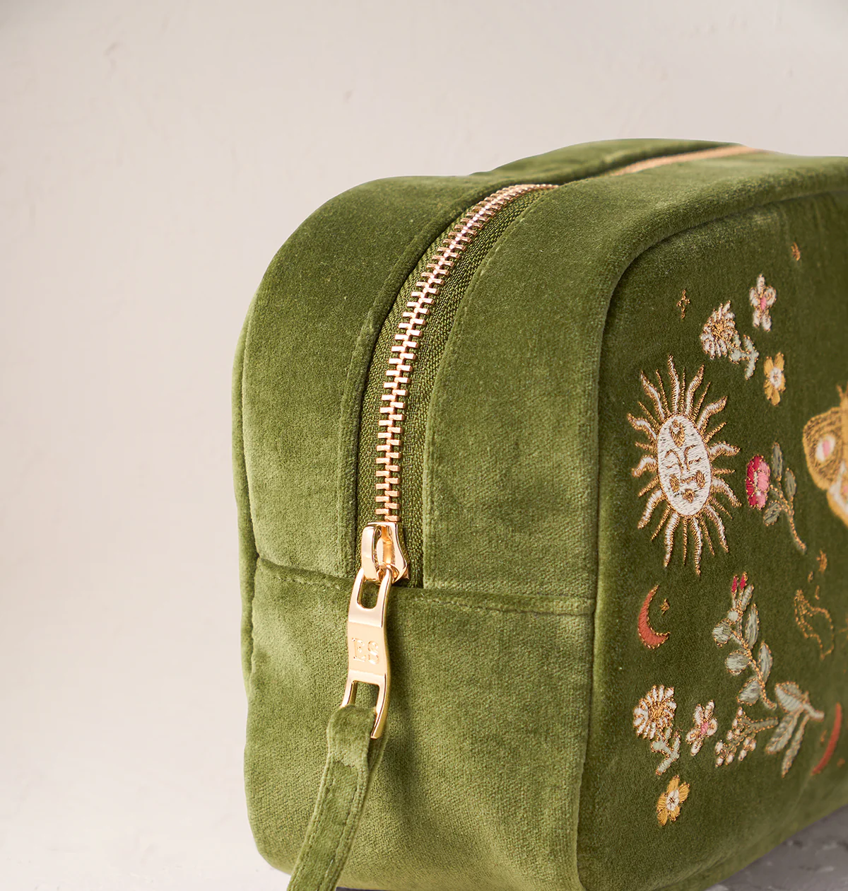 Midnight Mysticism Makeup Bag - Image 3