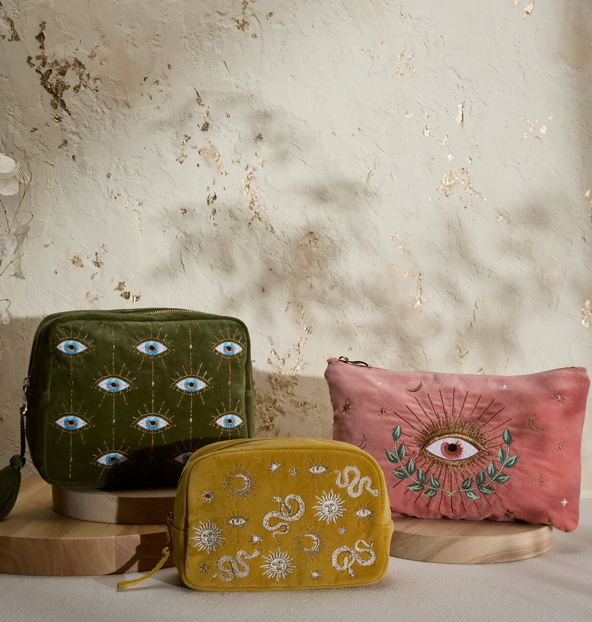 Mystical Eye Wash Bag - Image 2