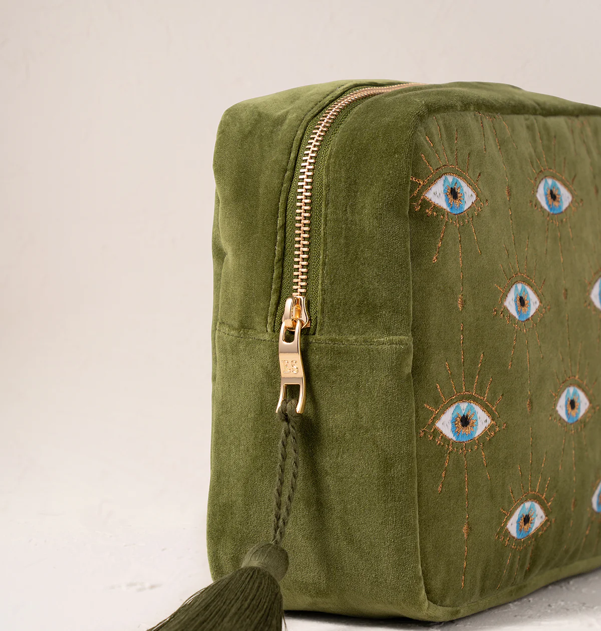 Mystical Eye Wash Bag - Image 4