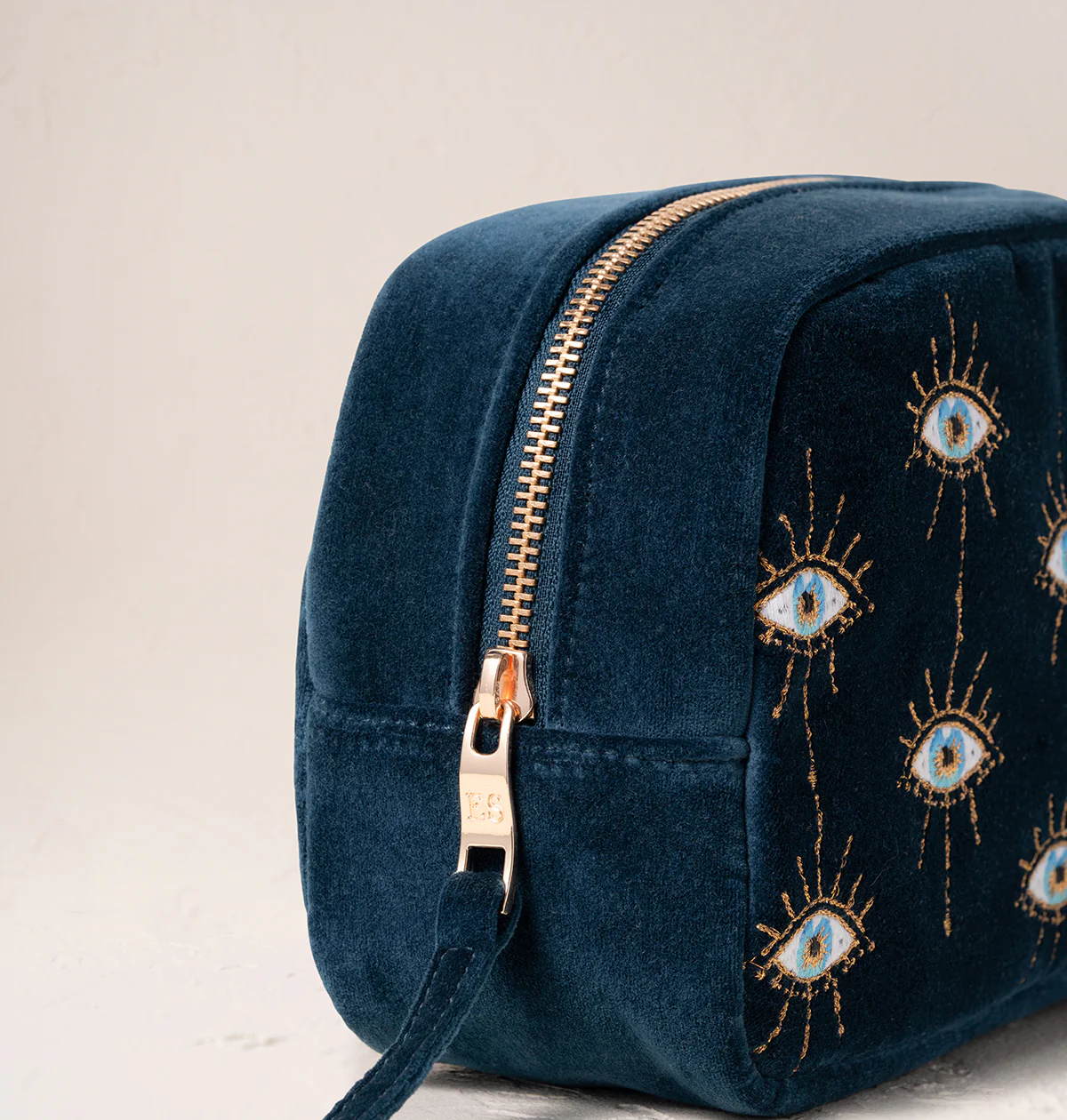 Mystical Eye Makeup Bag - Image 3