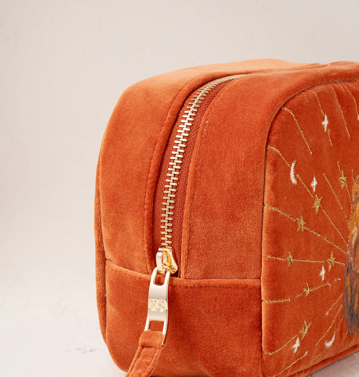 Mystical Lion Makeup Bag - Image 3