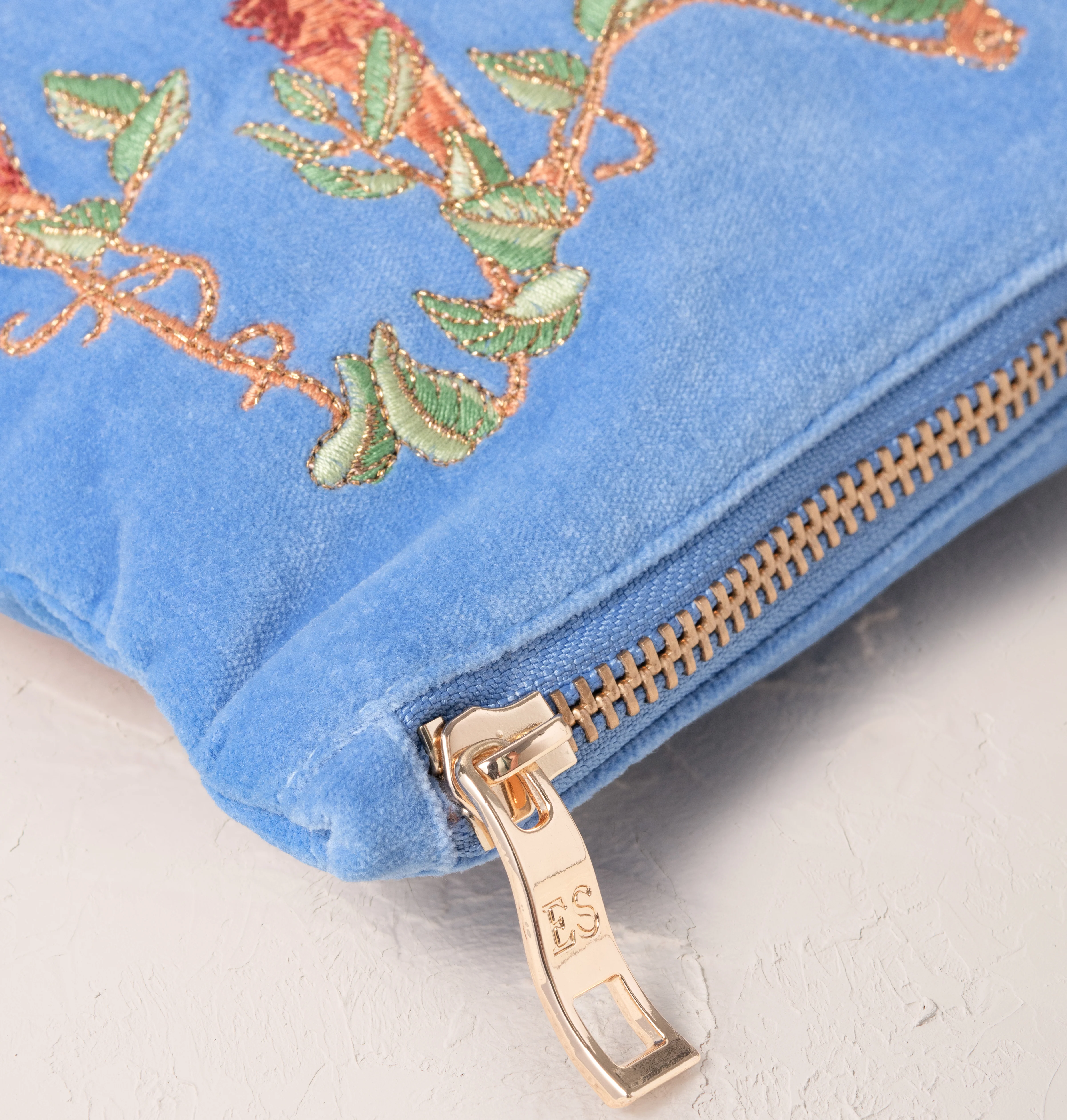Orangutans Everyday Pouch - Image 4