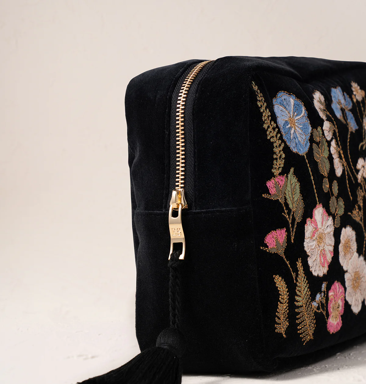Pressed Flowers Wash Bag - Image 3
