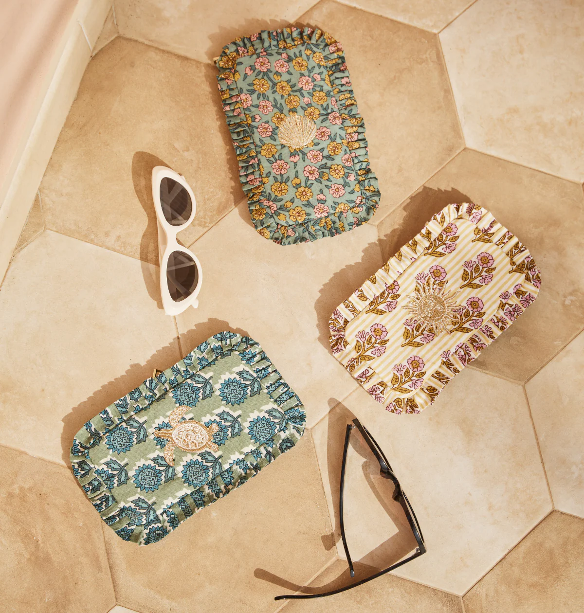 Rebirth Sun Goddess Frill Glasses Case - Image 2