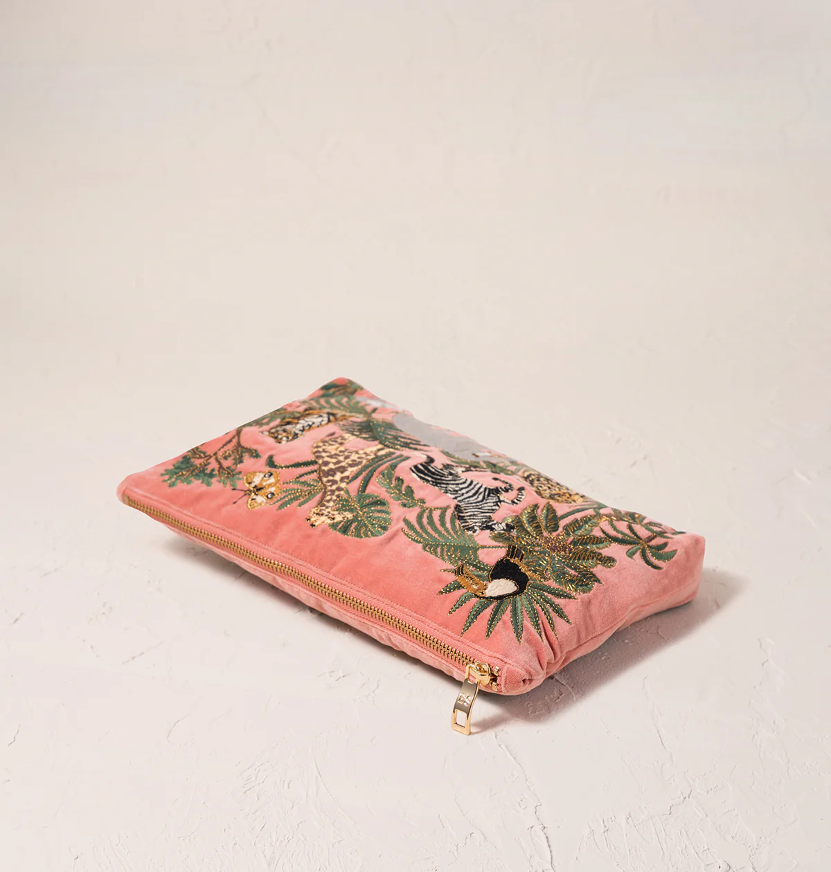World Wildlife Everyday Pouch - Image 4