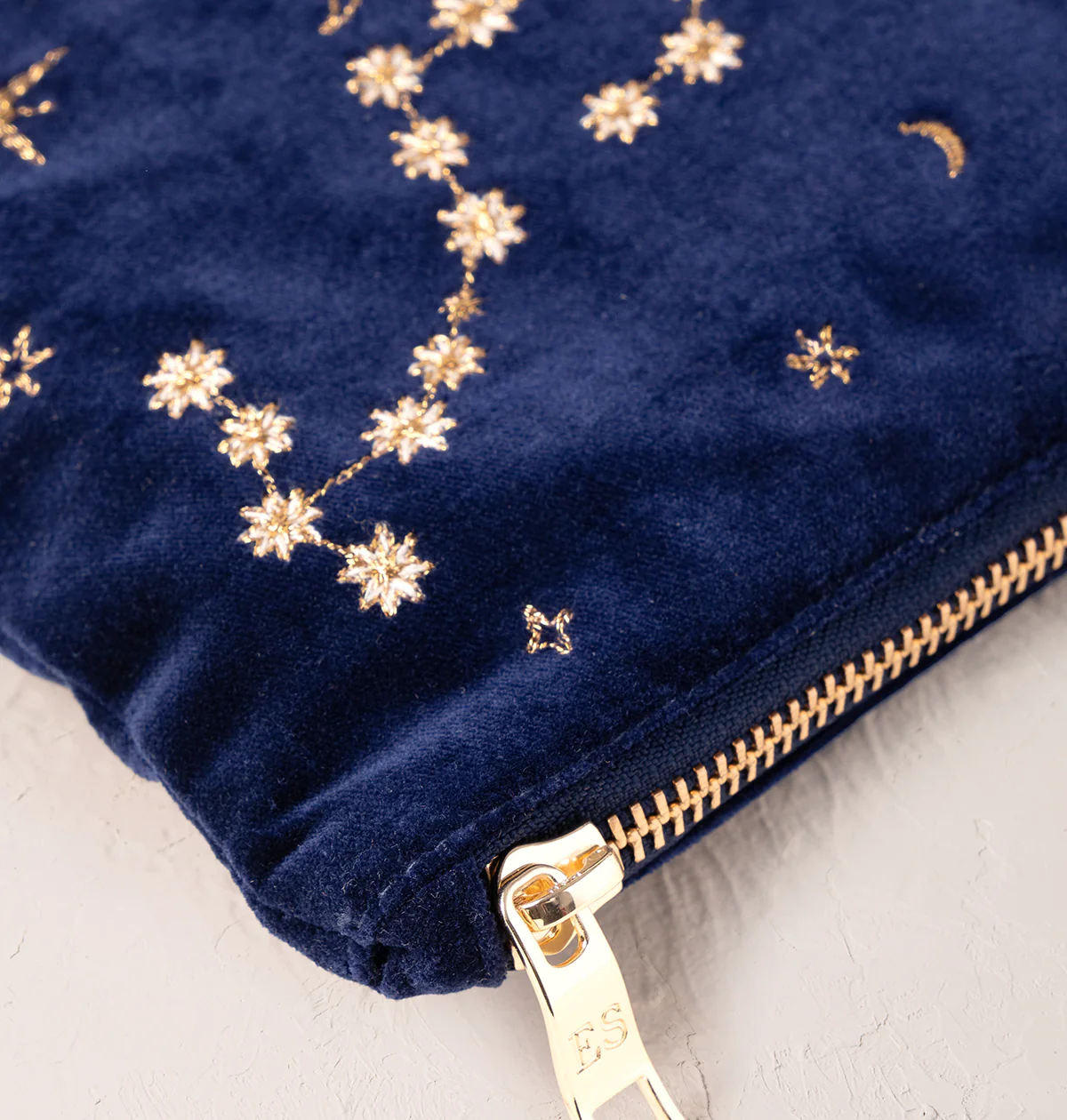 Scorpio Navy Everyday Pouch - Image 4
