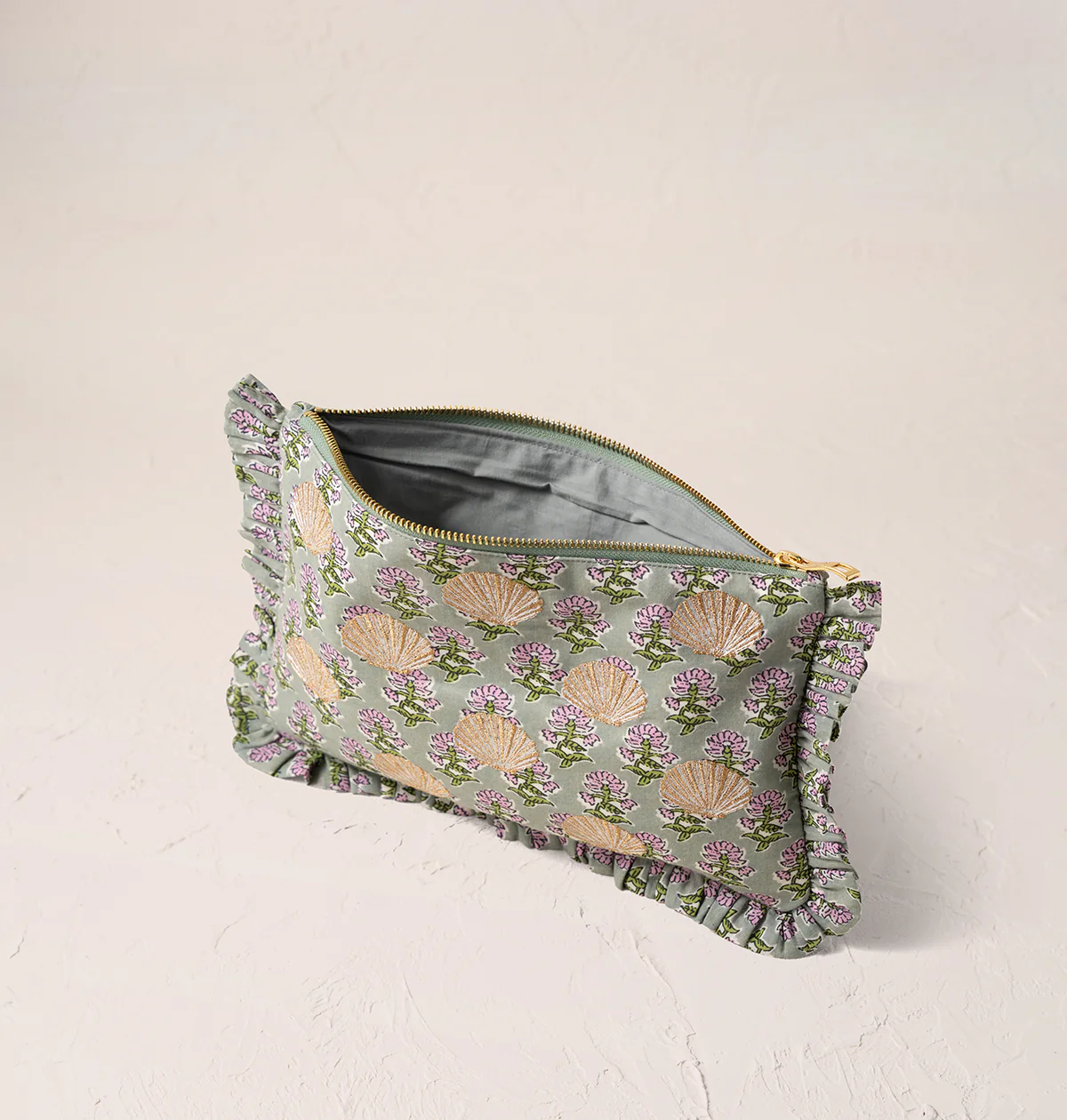Shells Cotton Rebirth Frill Pouch - Image 3