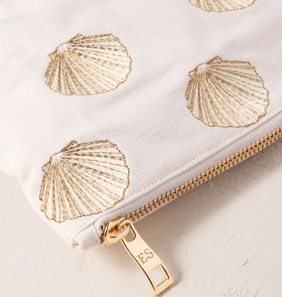 Shells Everyday Pouch - Image 3