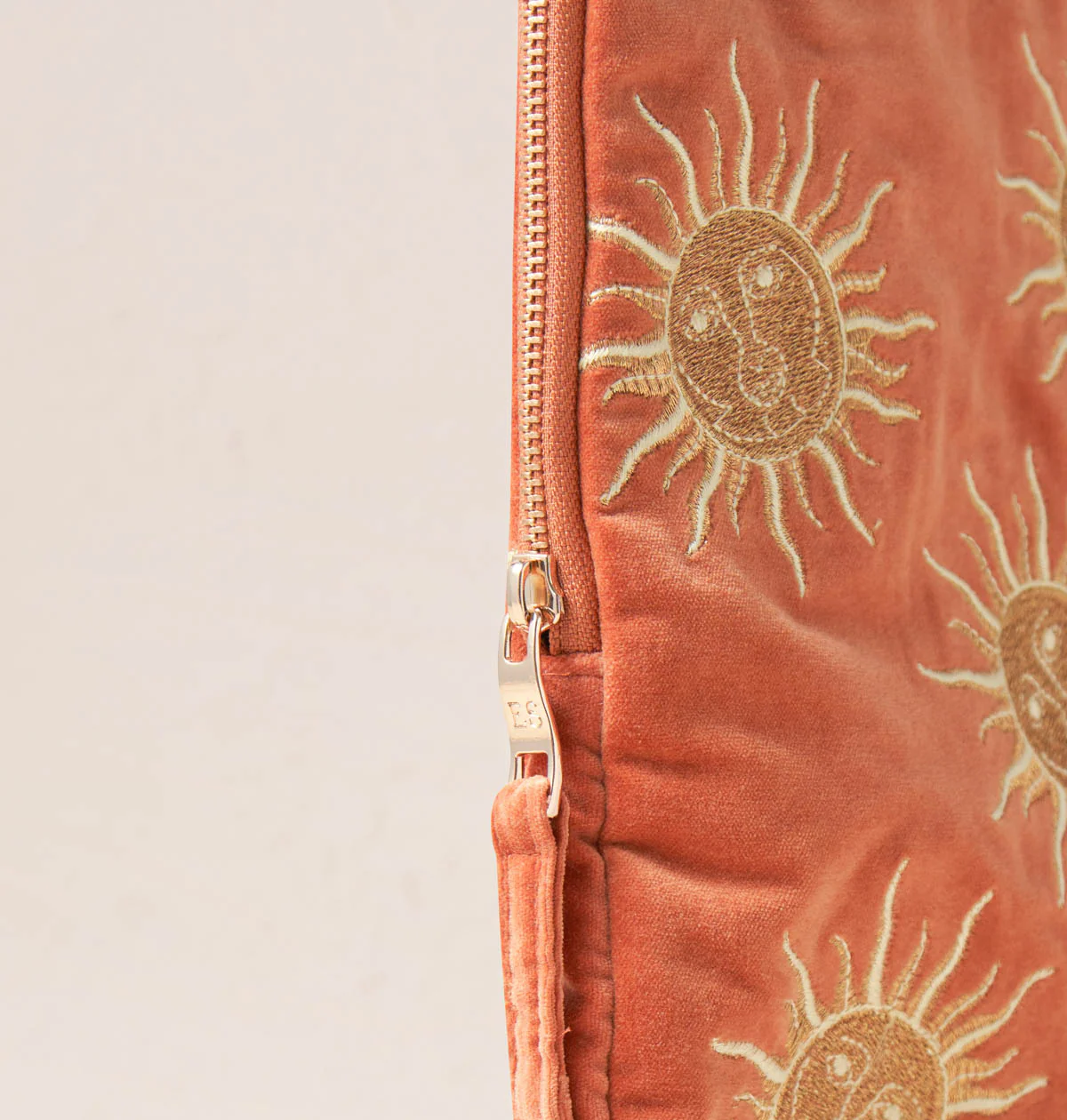 Sun Goddess Laptop Sleeve Large - Image 3