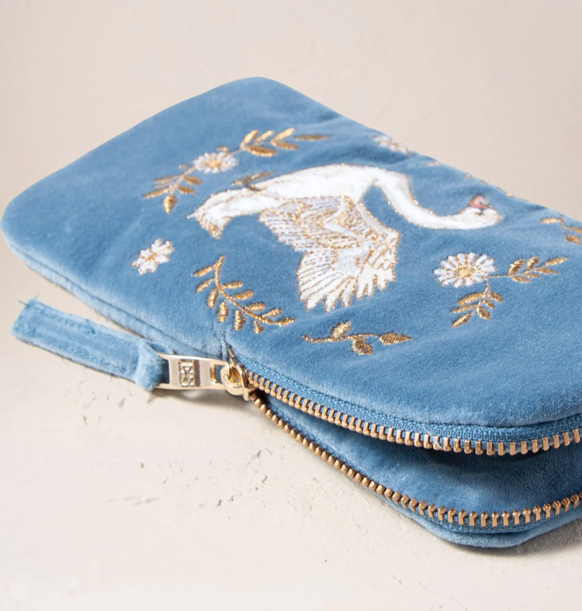 Swan Garden Glasses Case - Image 2