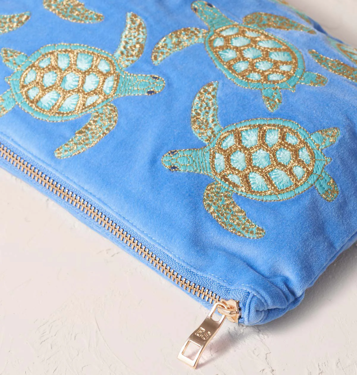 Turtle Conservation Everyday Pouch - Image 3