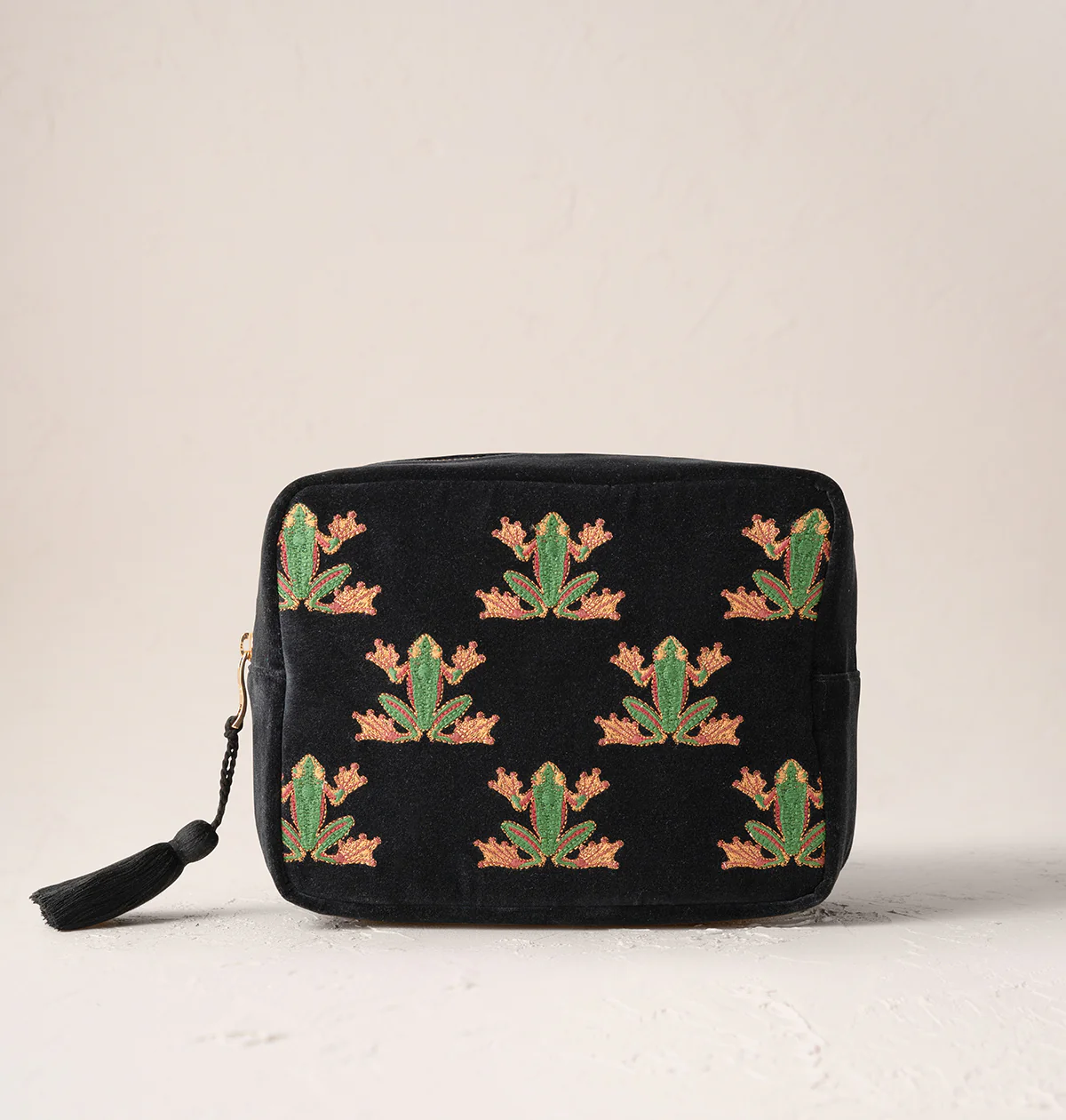 Tree Frogs Wash Bag