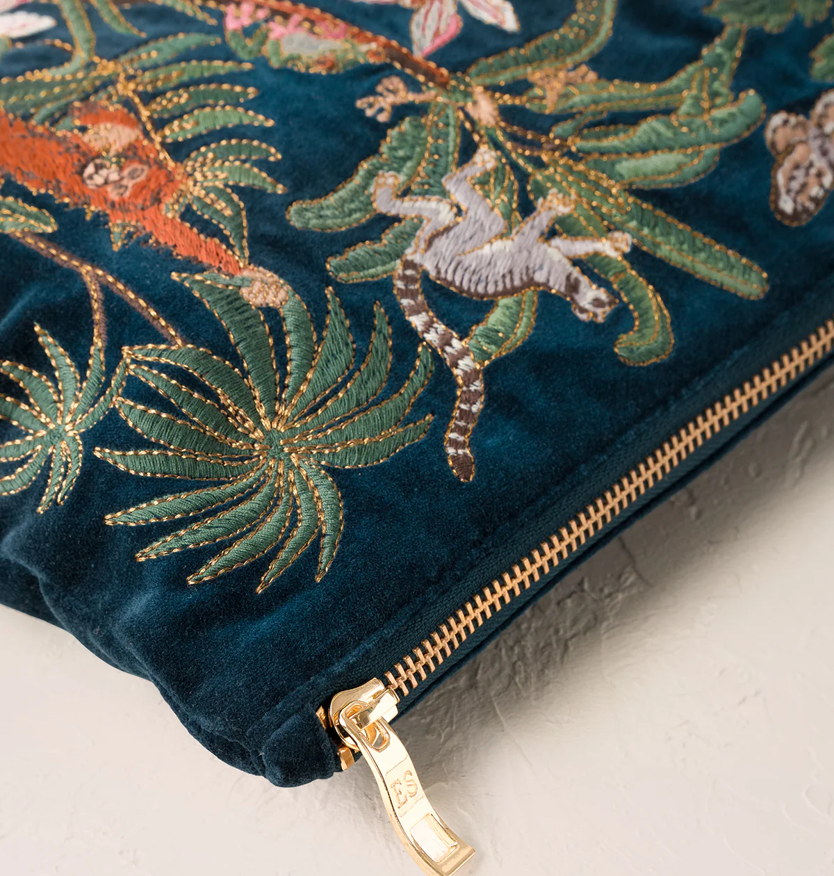 Tropical Rainforest Everyday Pouch - Image 3