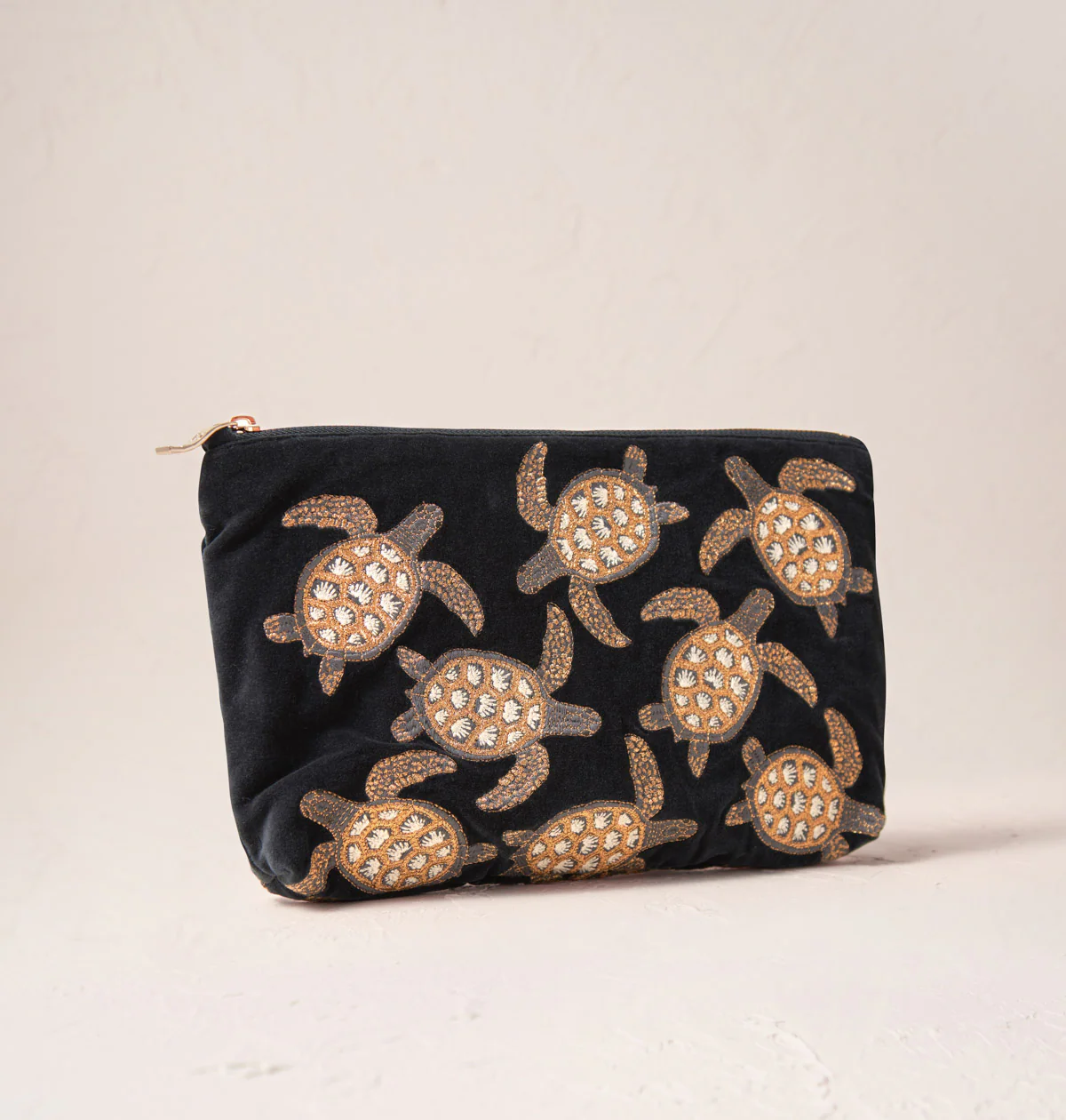 Turtle Conservation Everyday Pouch - Image 3