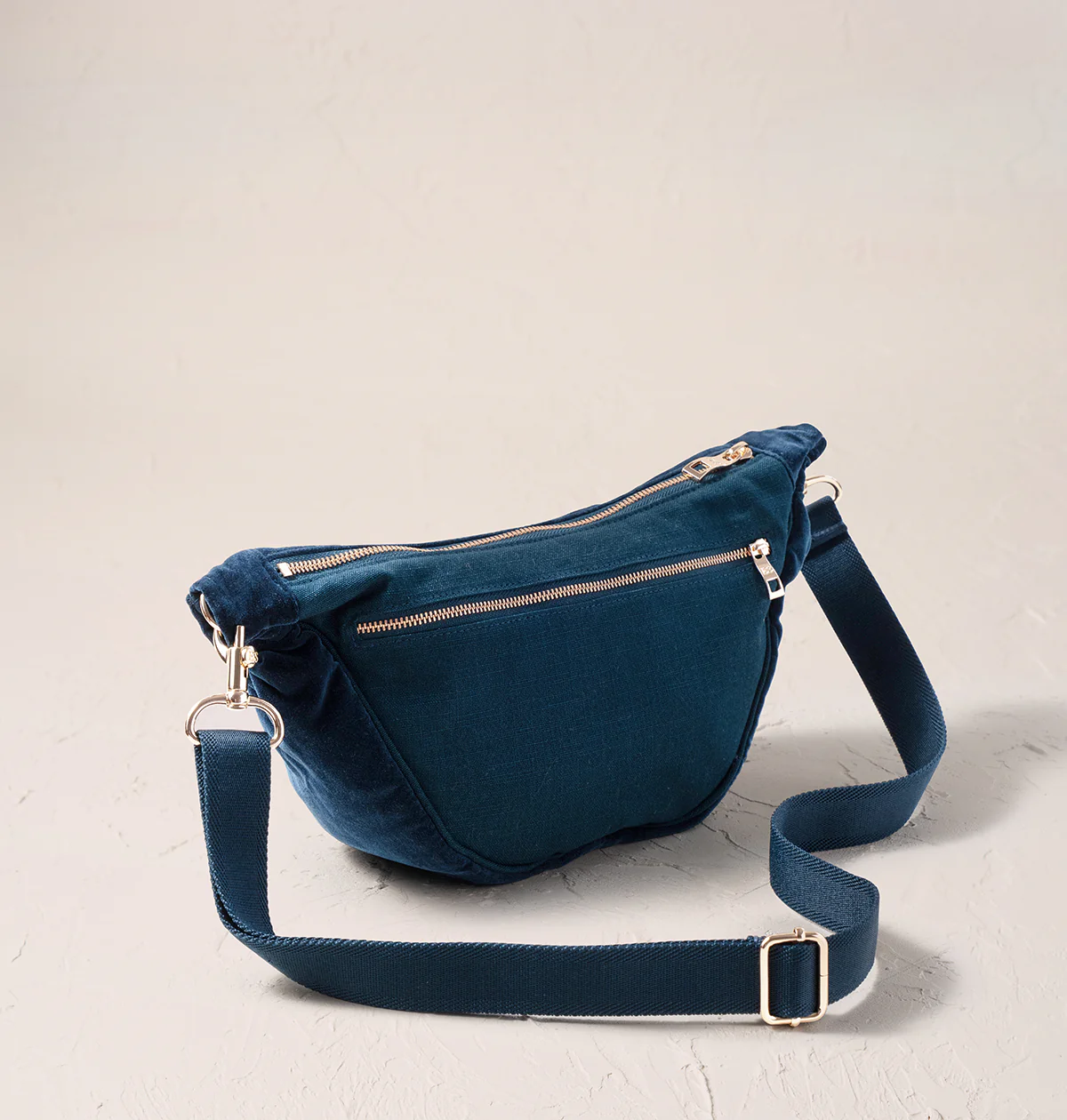 Turtle Conservation Velvet Crossbody Sling Bag - Image 3