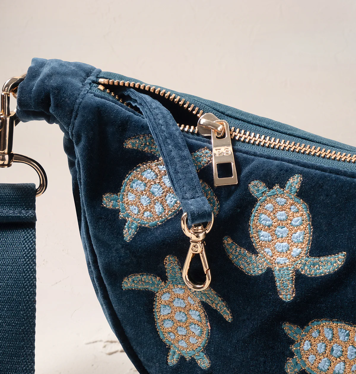 Turtle Conservation Velvet Crossbody Sling Bag - Image 6