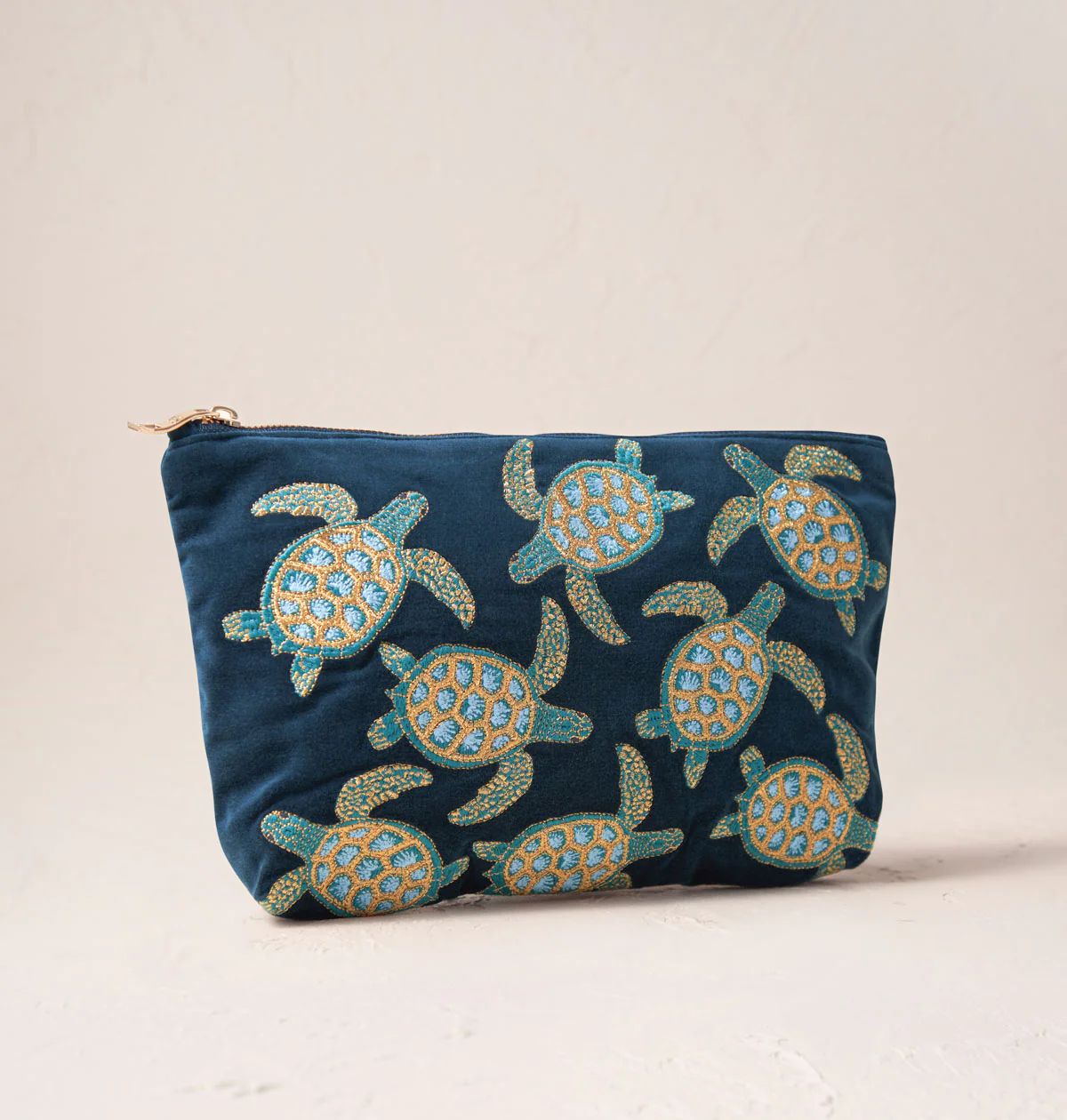 Turtle Conservation Everyday Pouch - Image 3