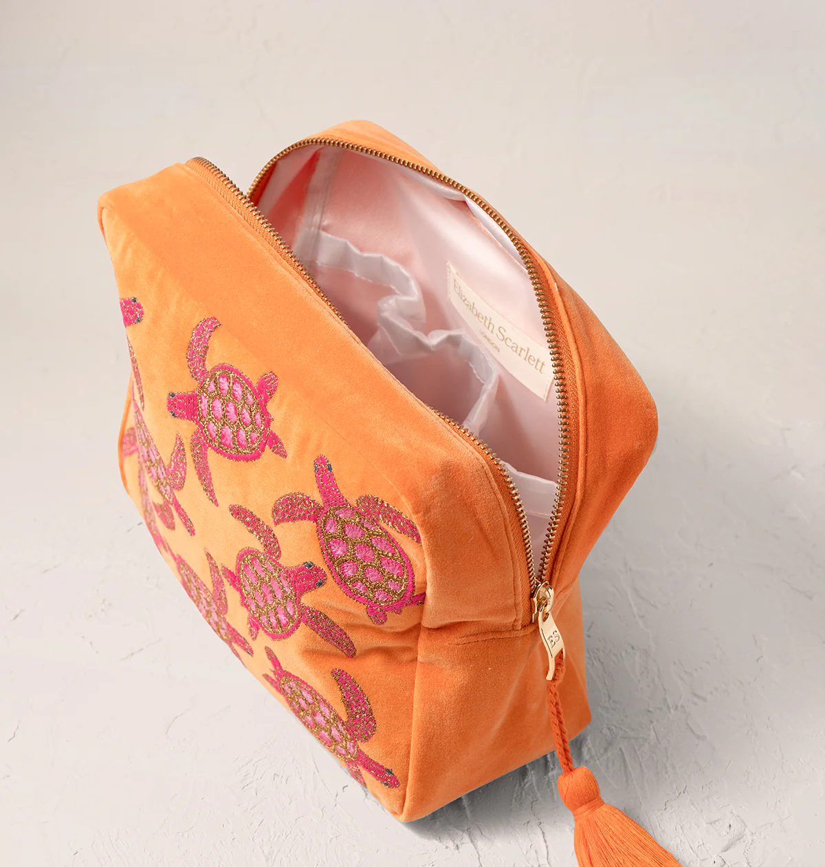 Turtle Conservation Wash Bag - Image 3