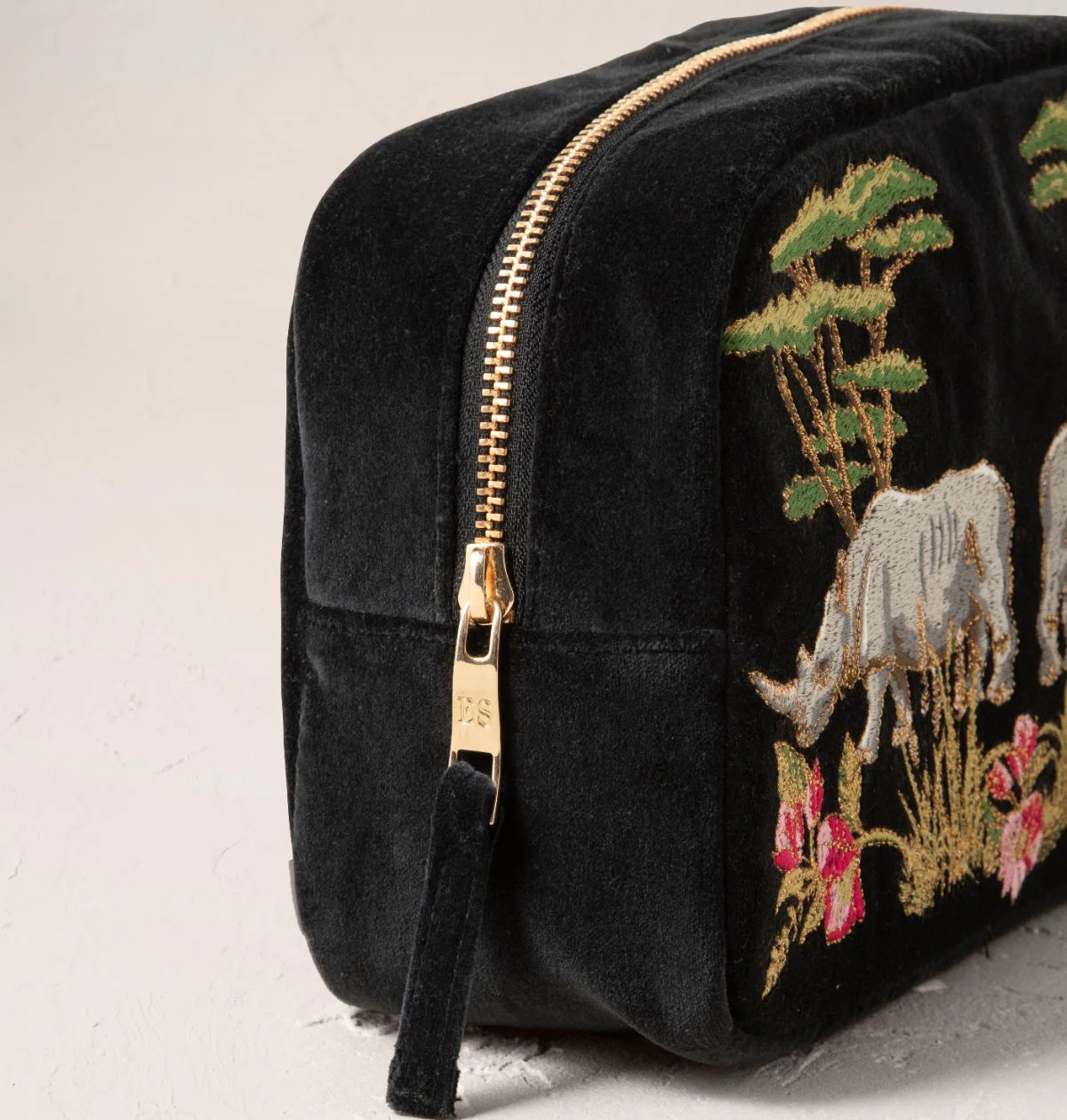 Wild Rhino Makeup Bag - Image 2