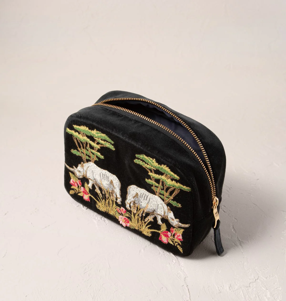 Wild Rhino Makeup Bag - Image 3