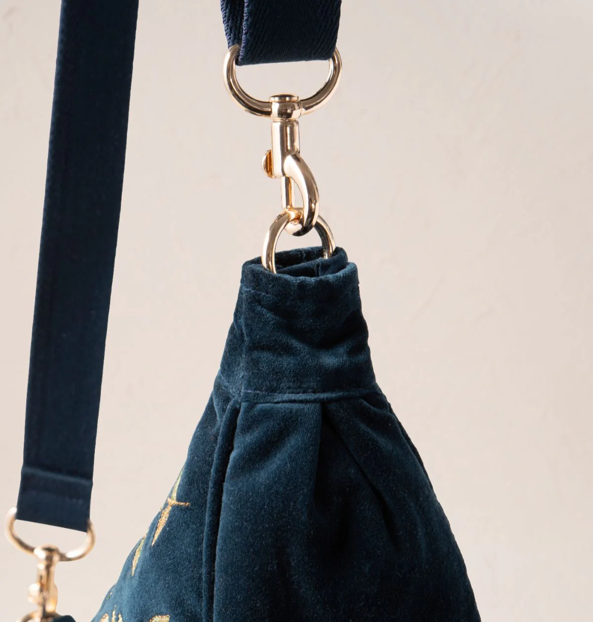 Wild Rose Velvet Crossbody Sling Bag - Image 5